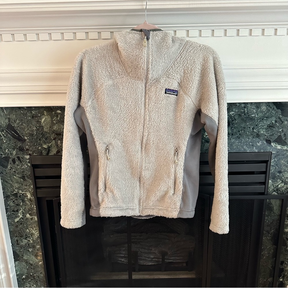 Patagonia Women's R3® Hi-Loft Hoody, Fog, size small